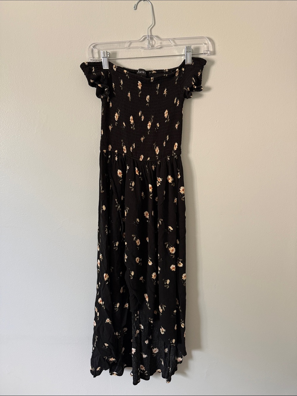 Justify Black Floral Off-the-Shoulder Maxi Dress with Cream Print - Picture 1 of 2